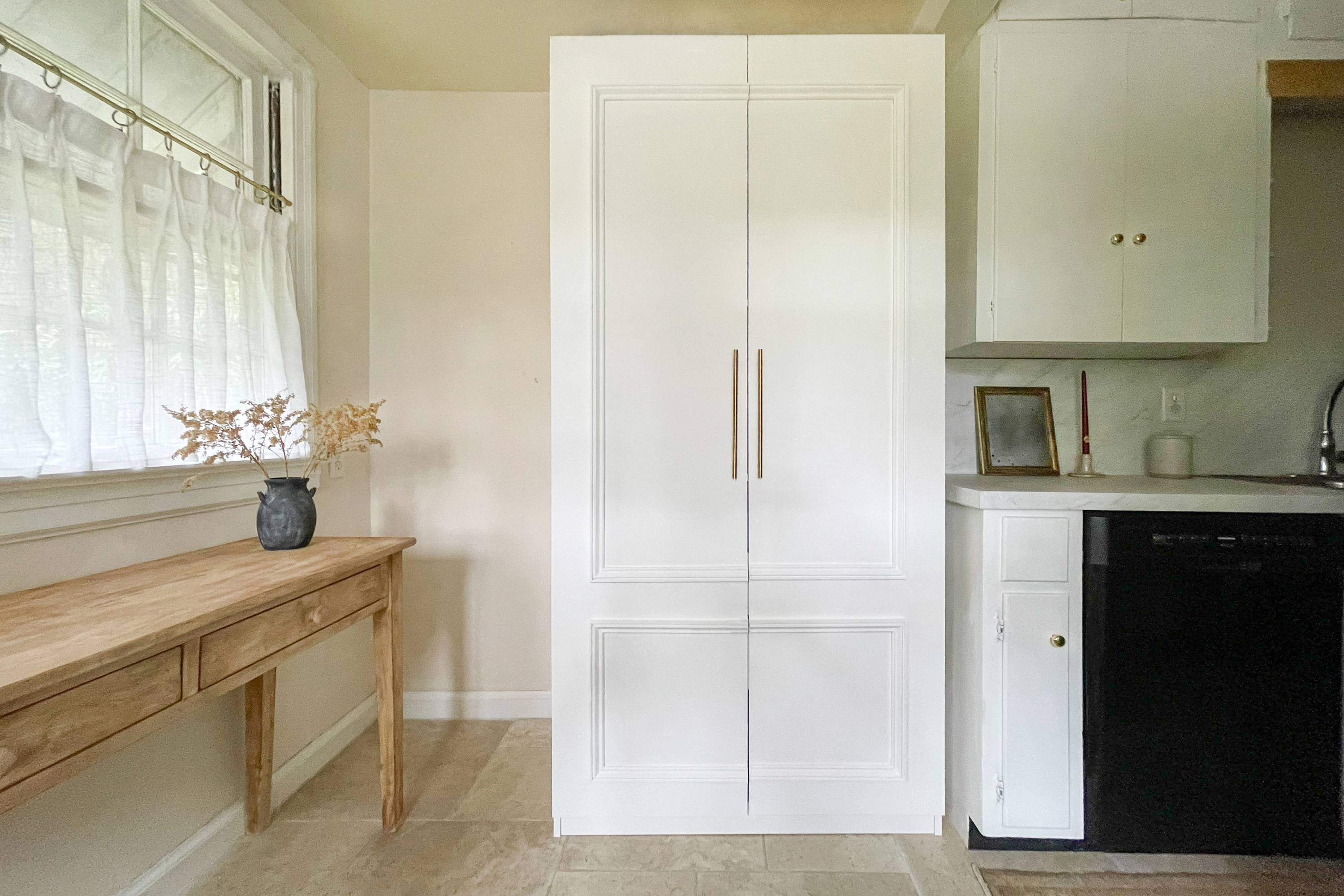 Tall kitchen deals pantry cabinet ikea